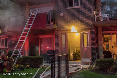 Wheeling Fire Department (IL) apartment fire at 568 Fairway View Drive 10-16-16 shapirophotography.net Larry Shapiro photographer